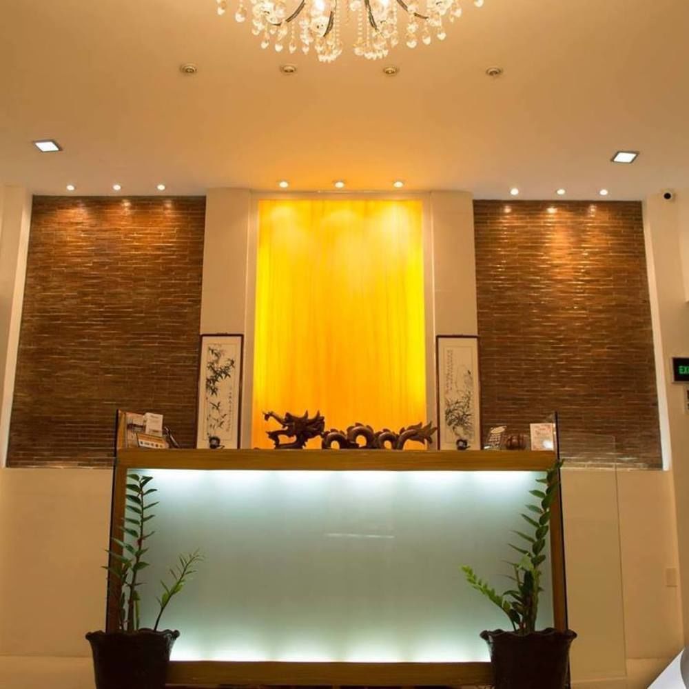 Viven Hotel Laoag Extérieur photo