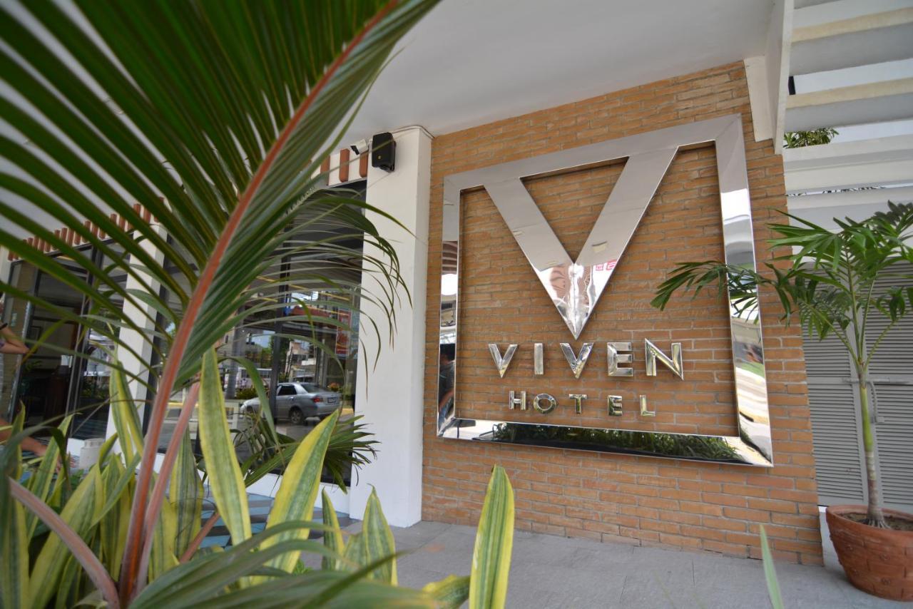 Viven Hotel Laoag Extérieur photo